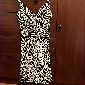 H&M Tan and black print dress